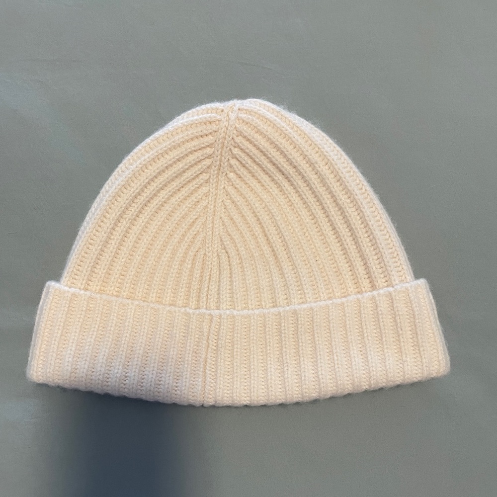 Banana Republic cashmere beanie
